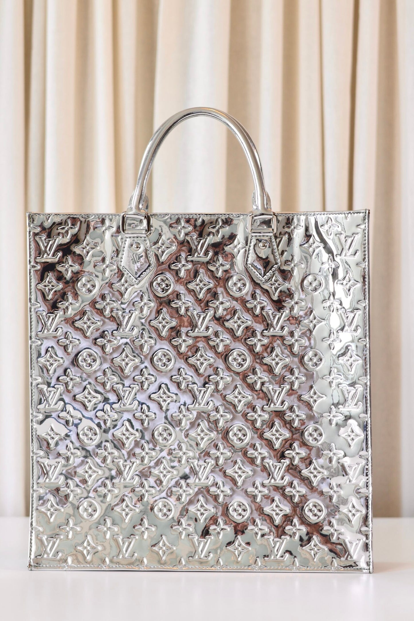 Louis Vuitton Sac Plat Monogram Silver Miroir