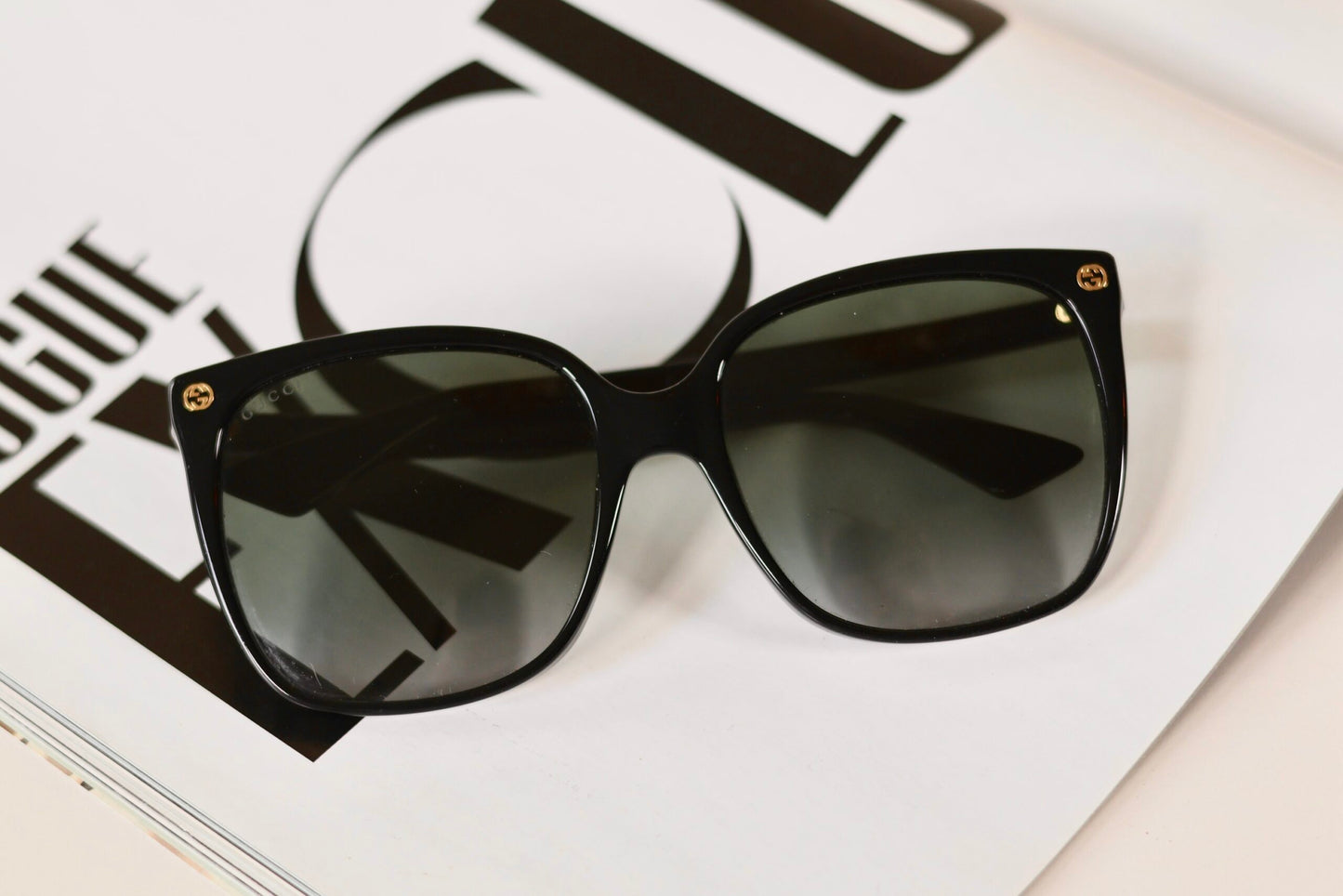 Gucci sunglasses black