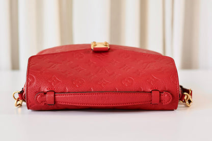 Louis Vuitton Pochette Metis
