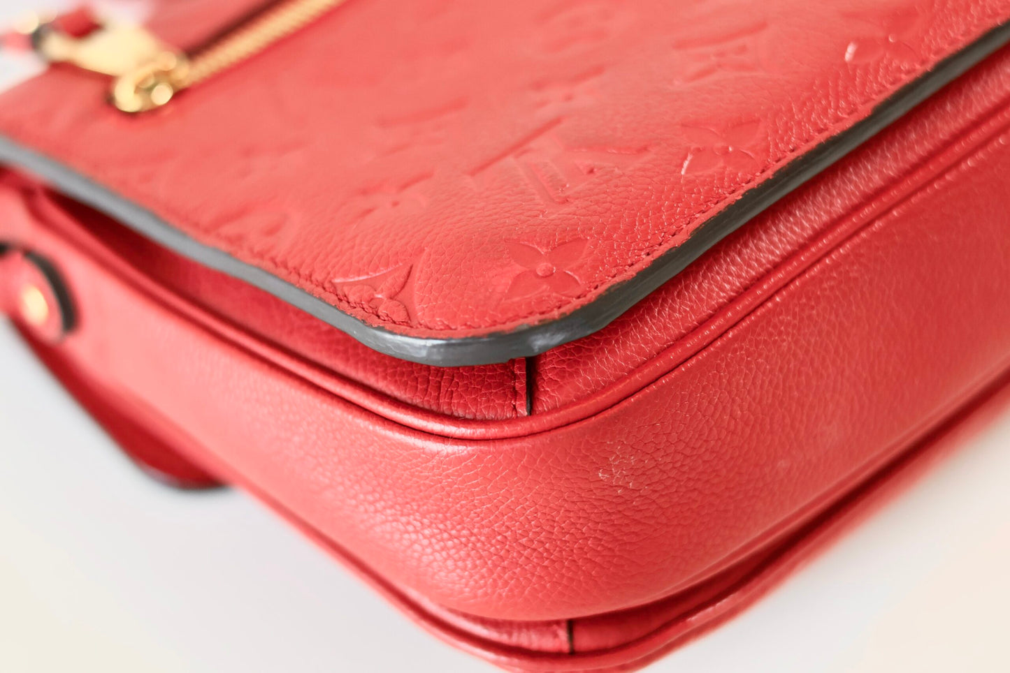 Louis Vuitton Pochette Metis