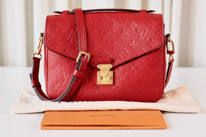 Louis Vuitton Pochette Metis