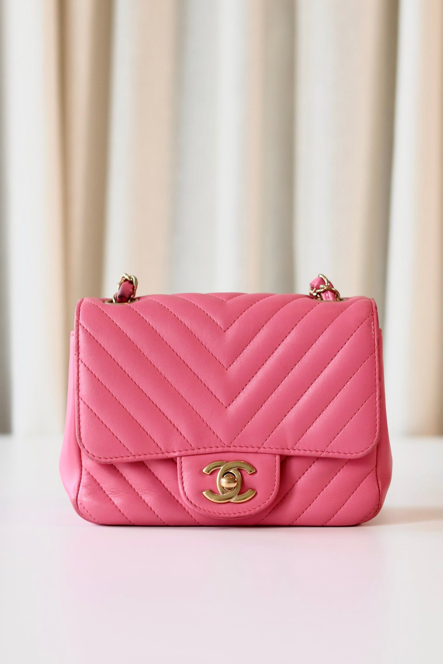 Chevron Mini Square Pink