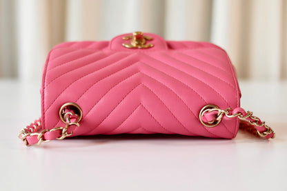 Chevron Mini Square Pink