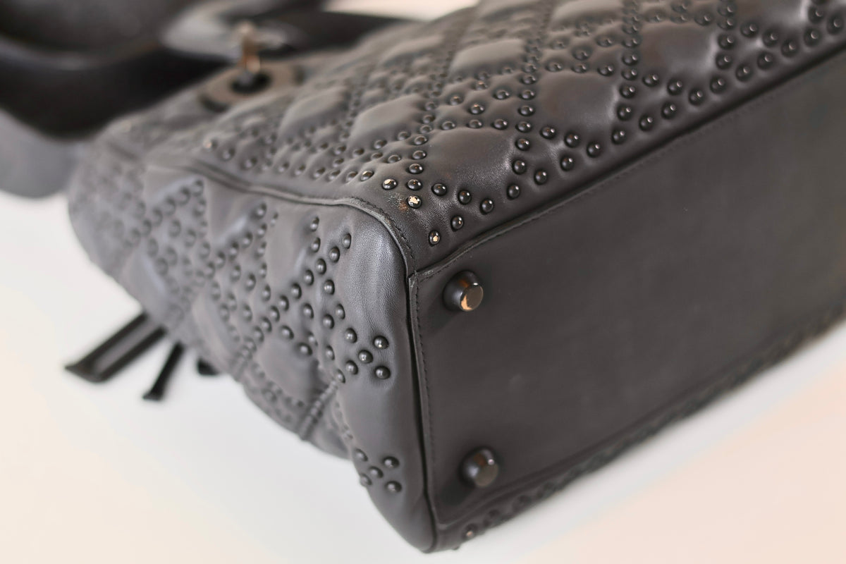 Lady Dior medium black studs