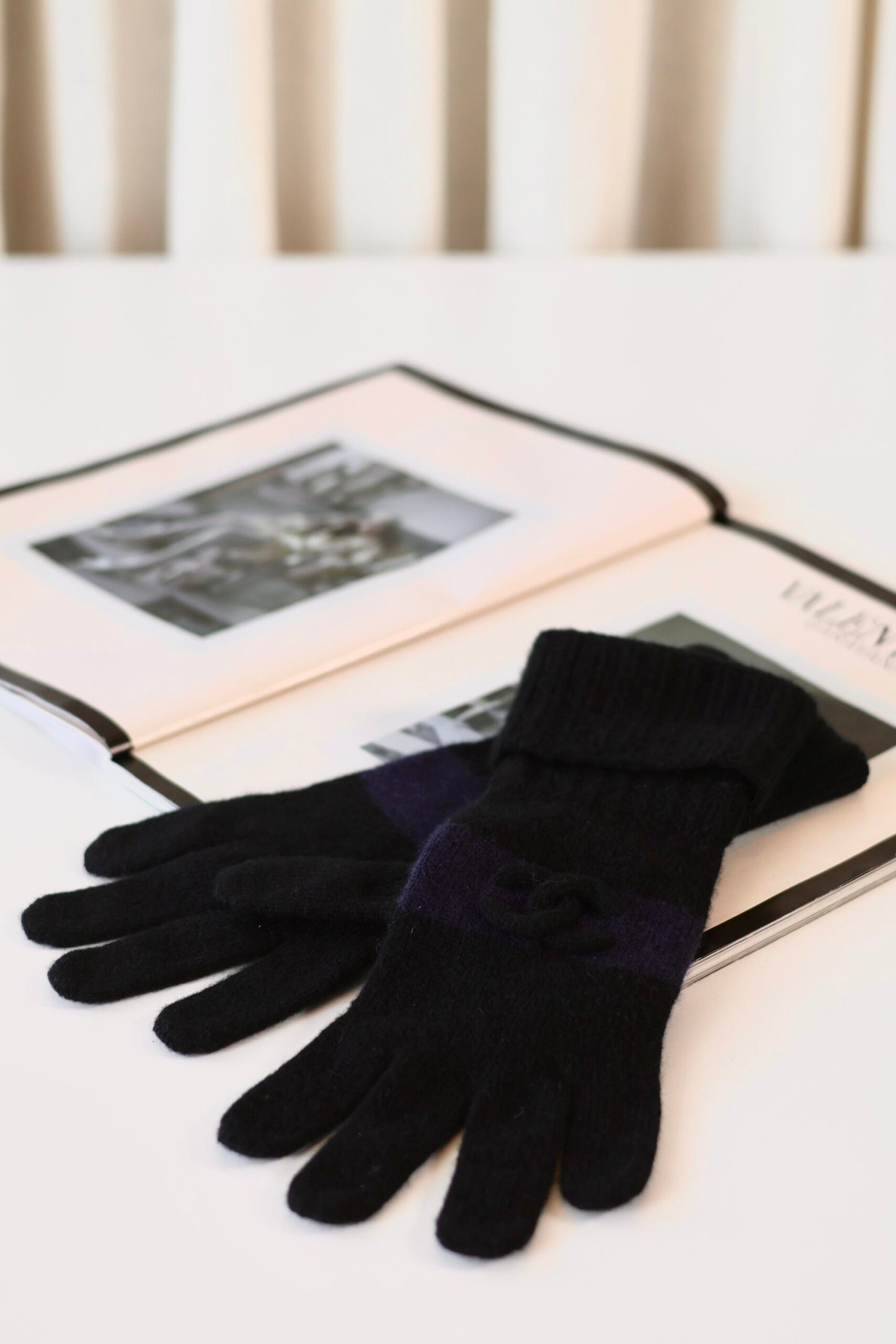 Chanel cashmere gloves