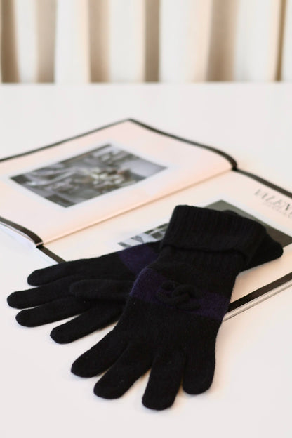 Chanel cashmere gloves