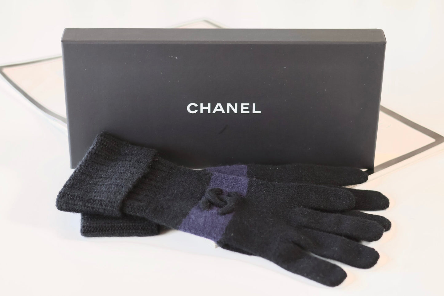 Chanel cashmere gloves