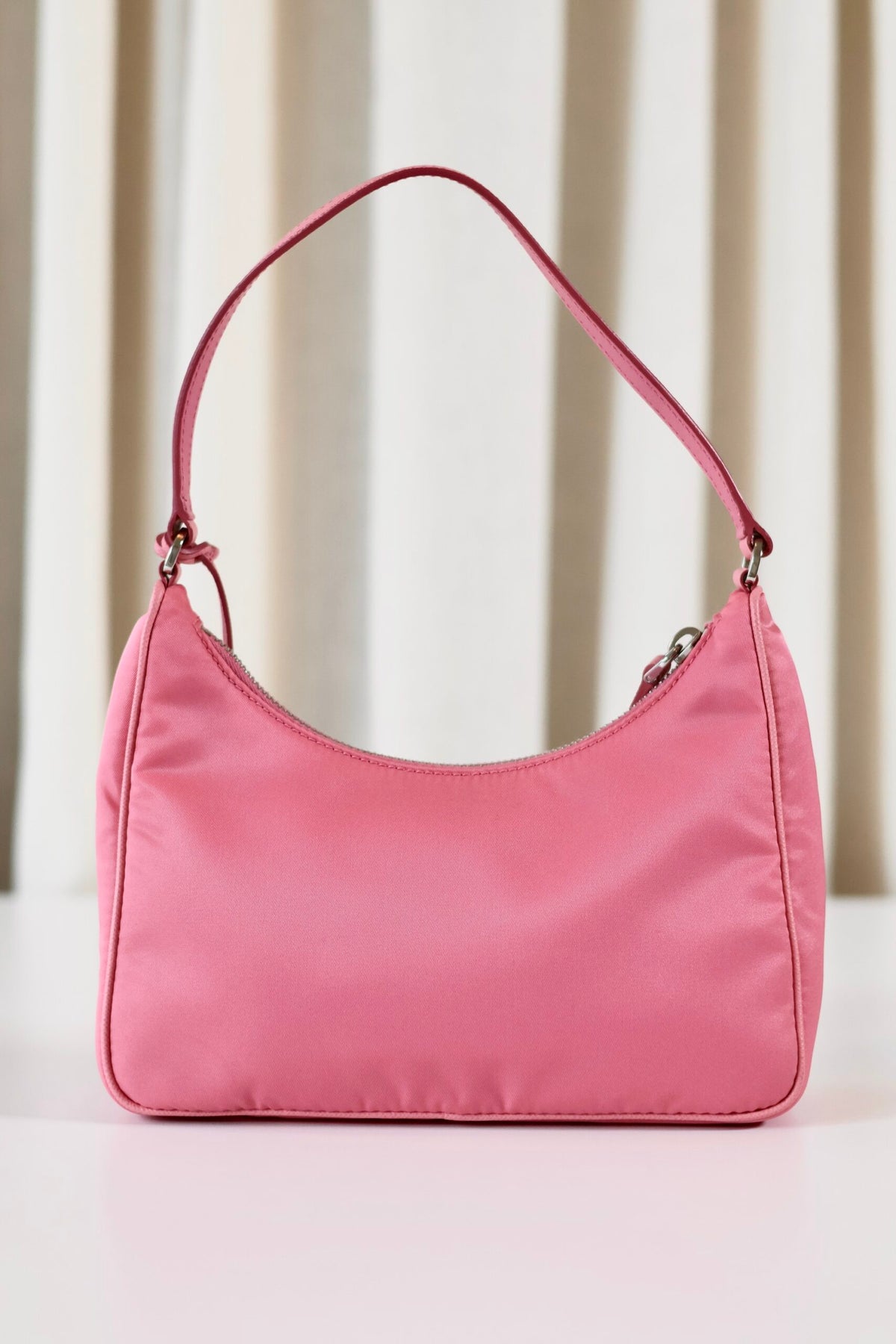Prada Re-Edition 2005 pink