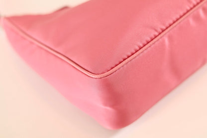 Prada Re-Edition 2005 pink