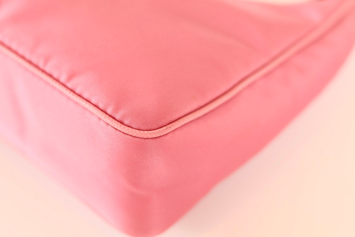 Prada Re-Edition 2005 pink