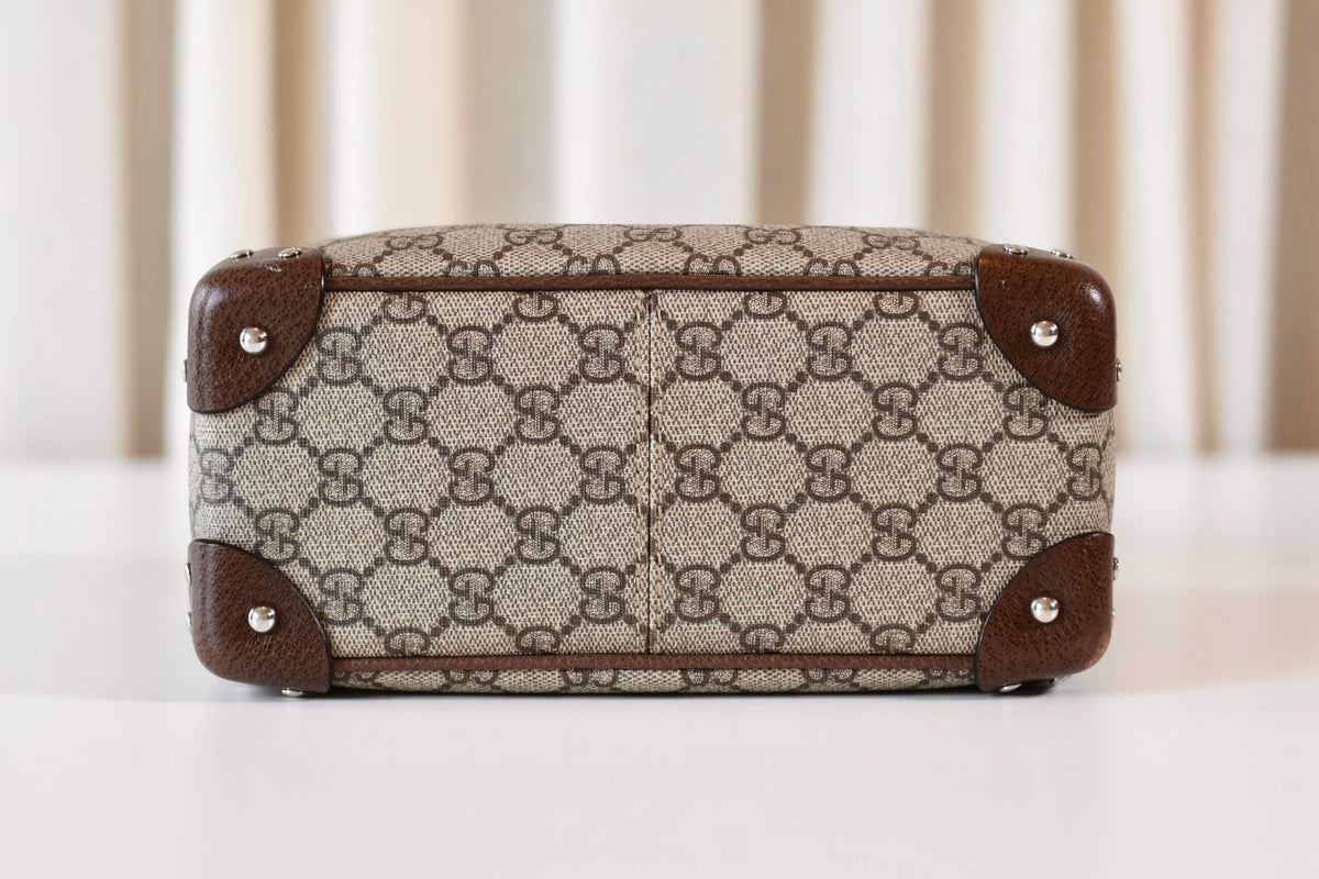 Gucci monogram box bag