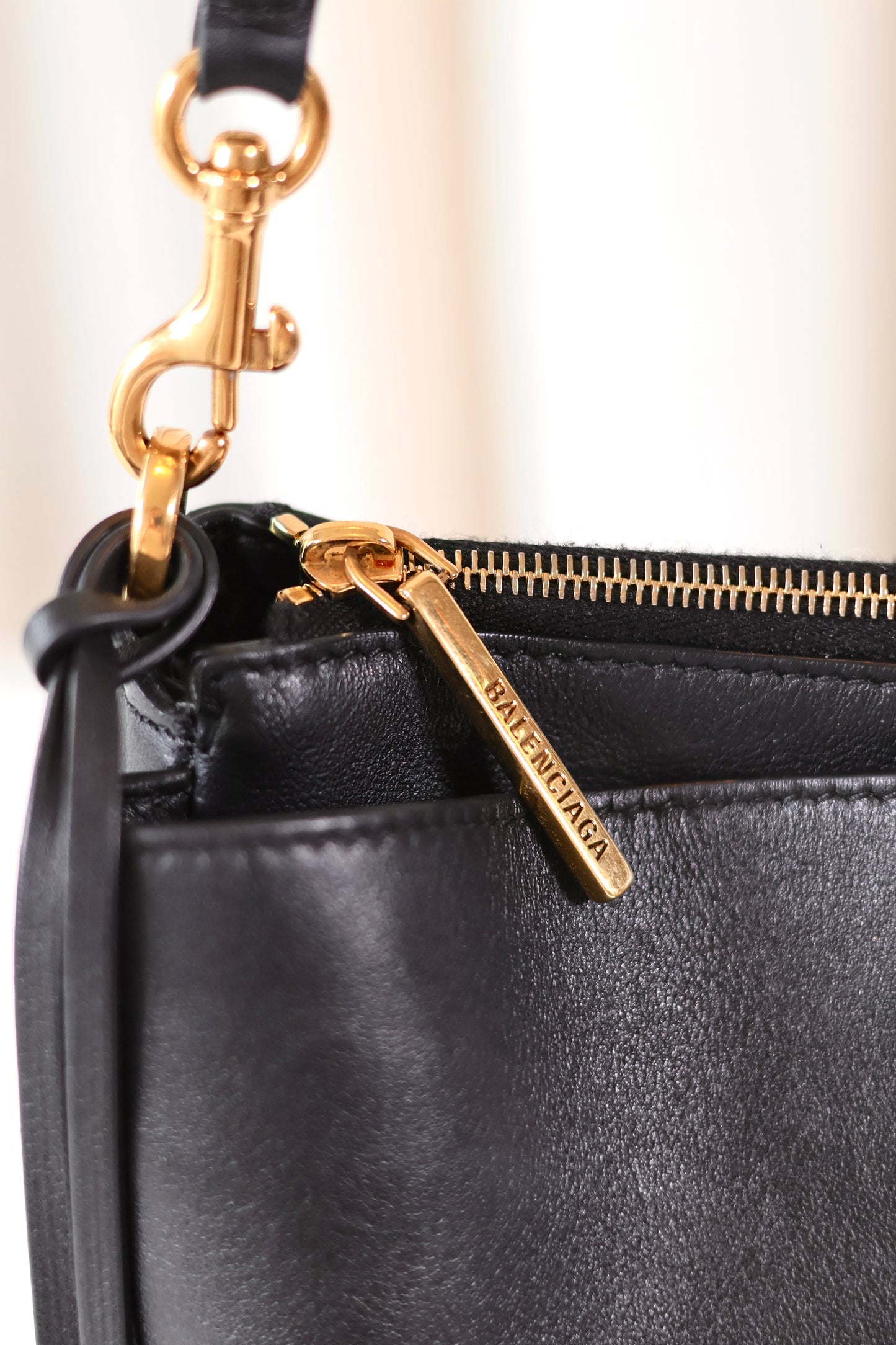 Balenciaga Rodeo Sling Pochette black