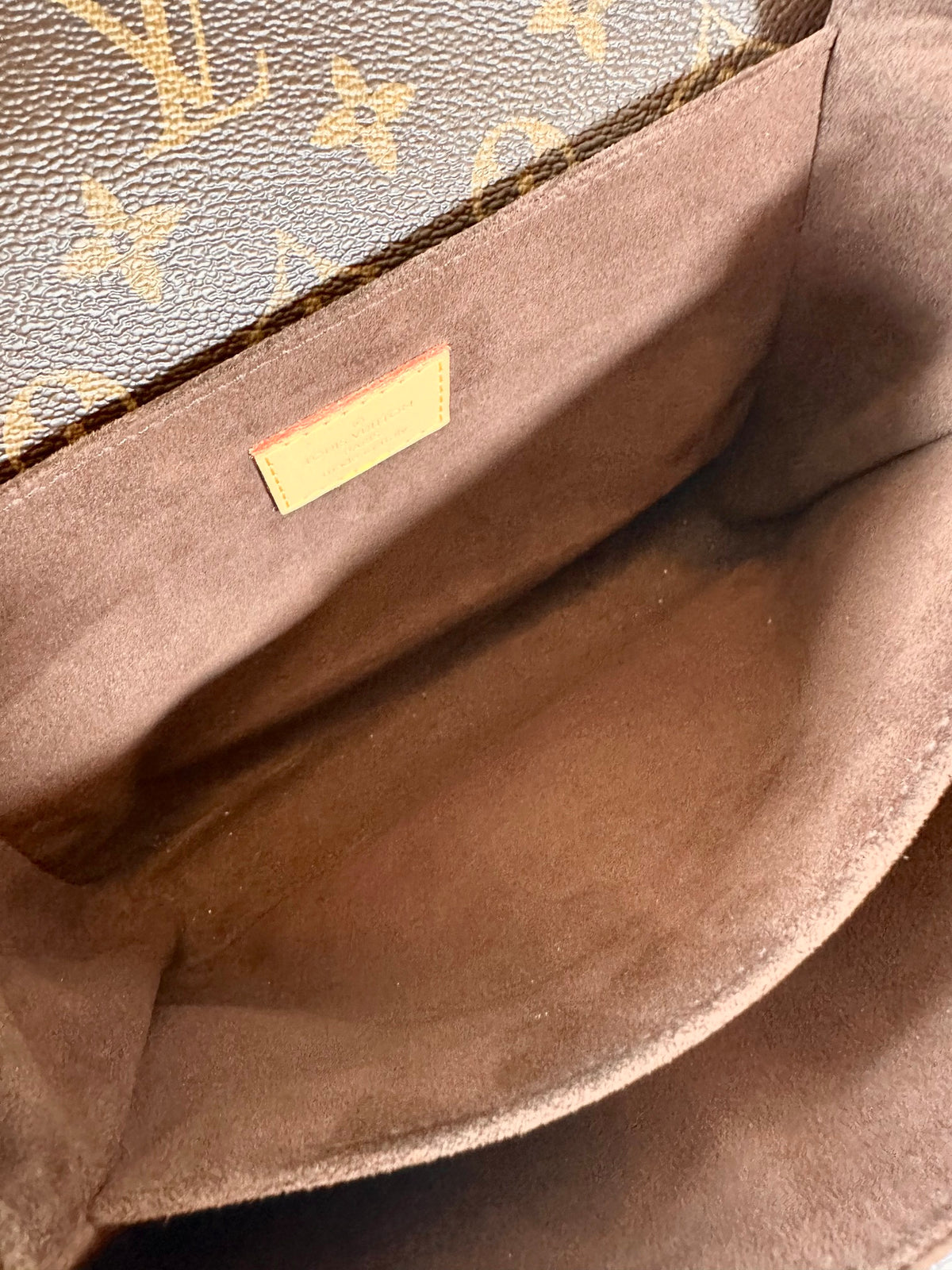 Louis Vuitton Pochette Metis Monogram