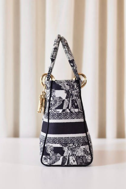 Lady Dior embroidered medium