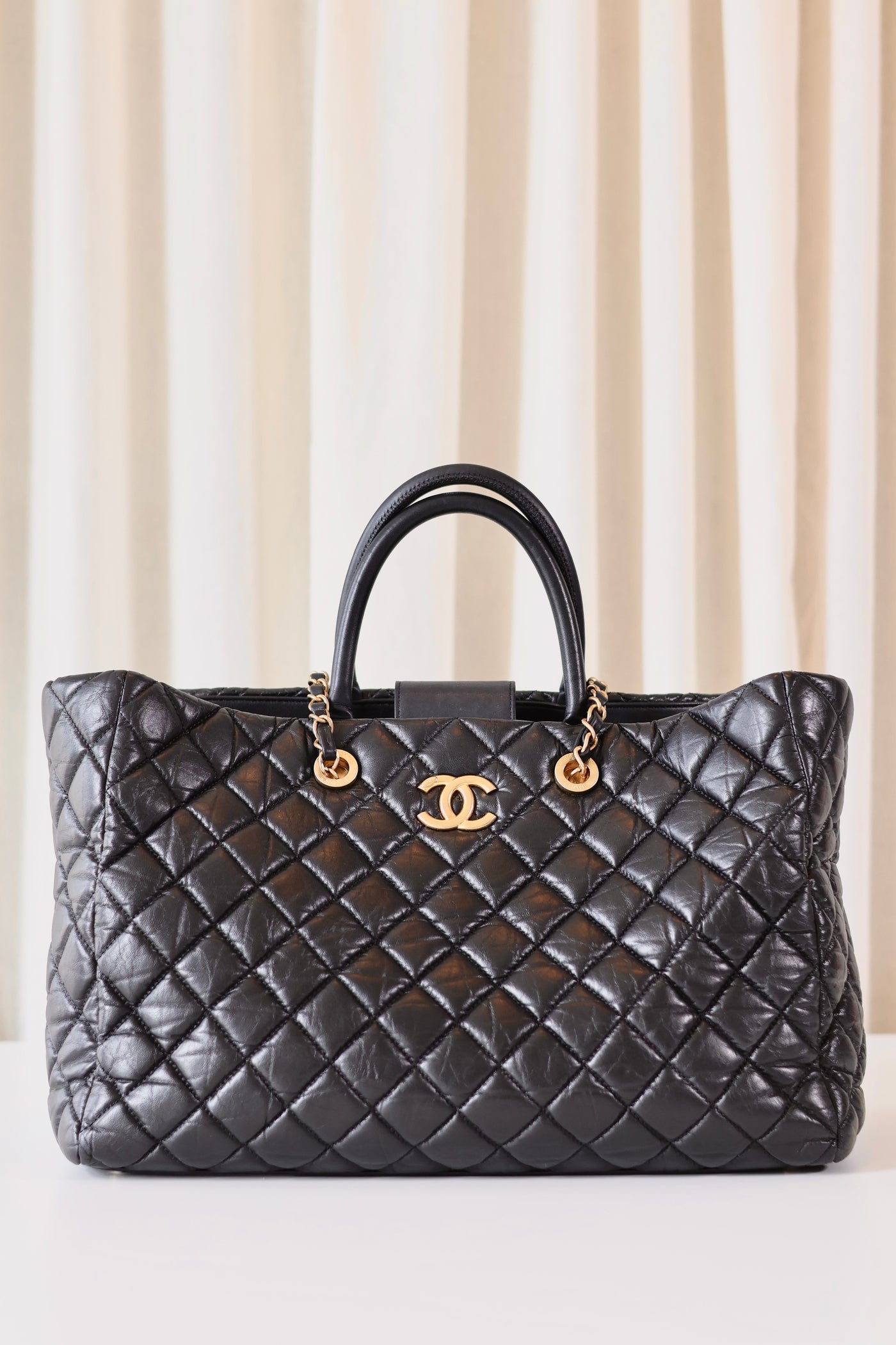 Chanel black quilted shopper