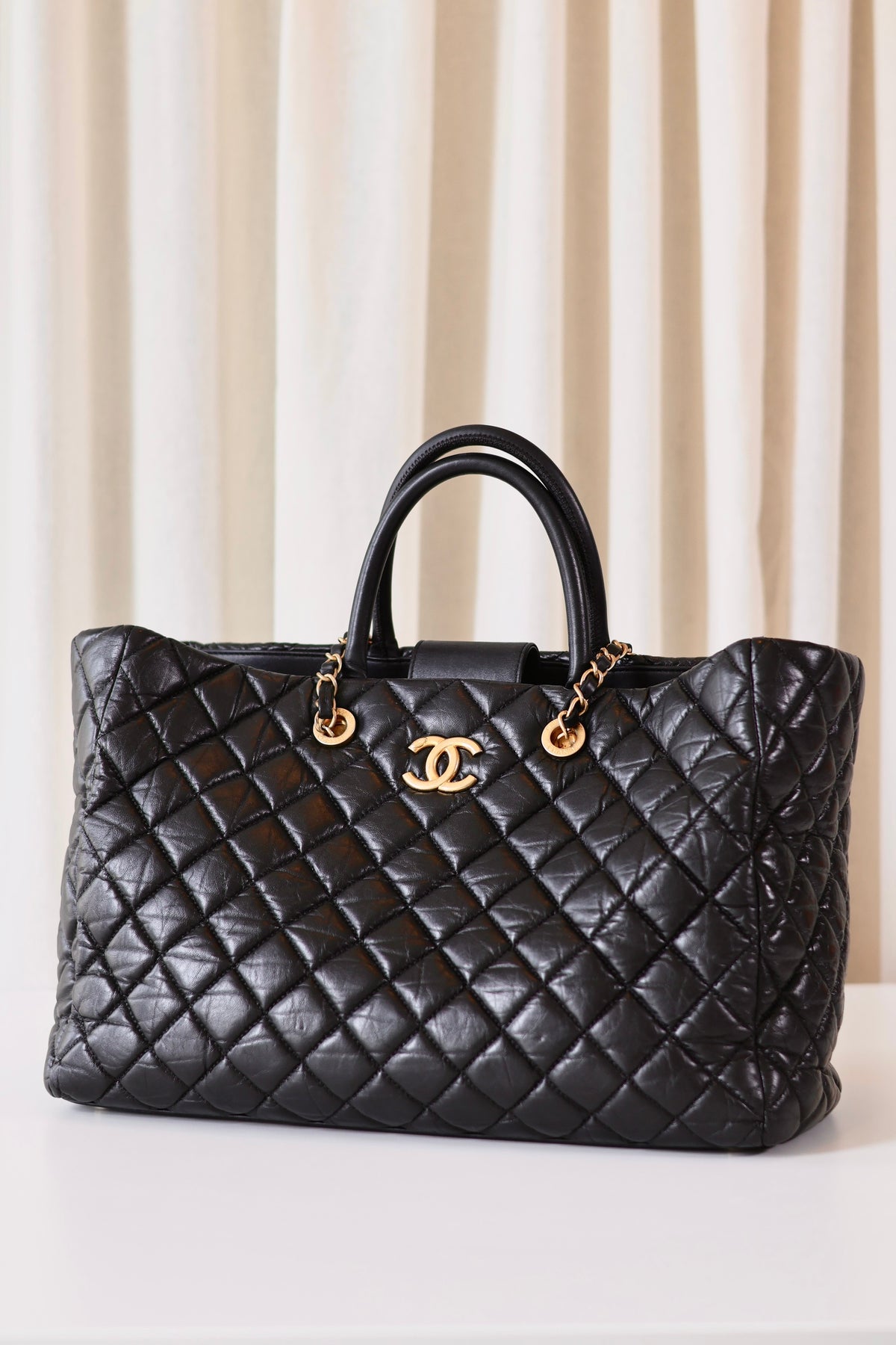 Chanel black quilted shopper