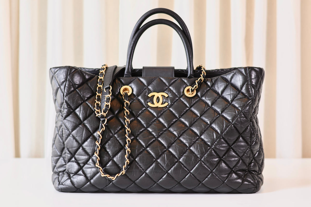 Chanel black quilted shopper