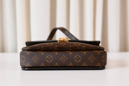 Louis Vuitton Pochette Metis Monogram