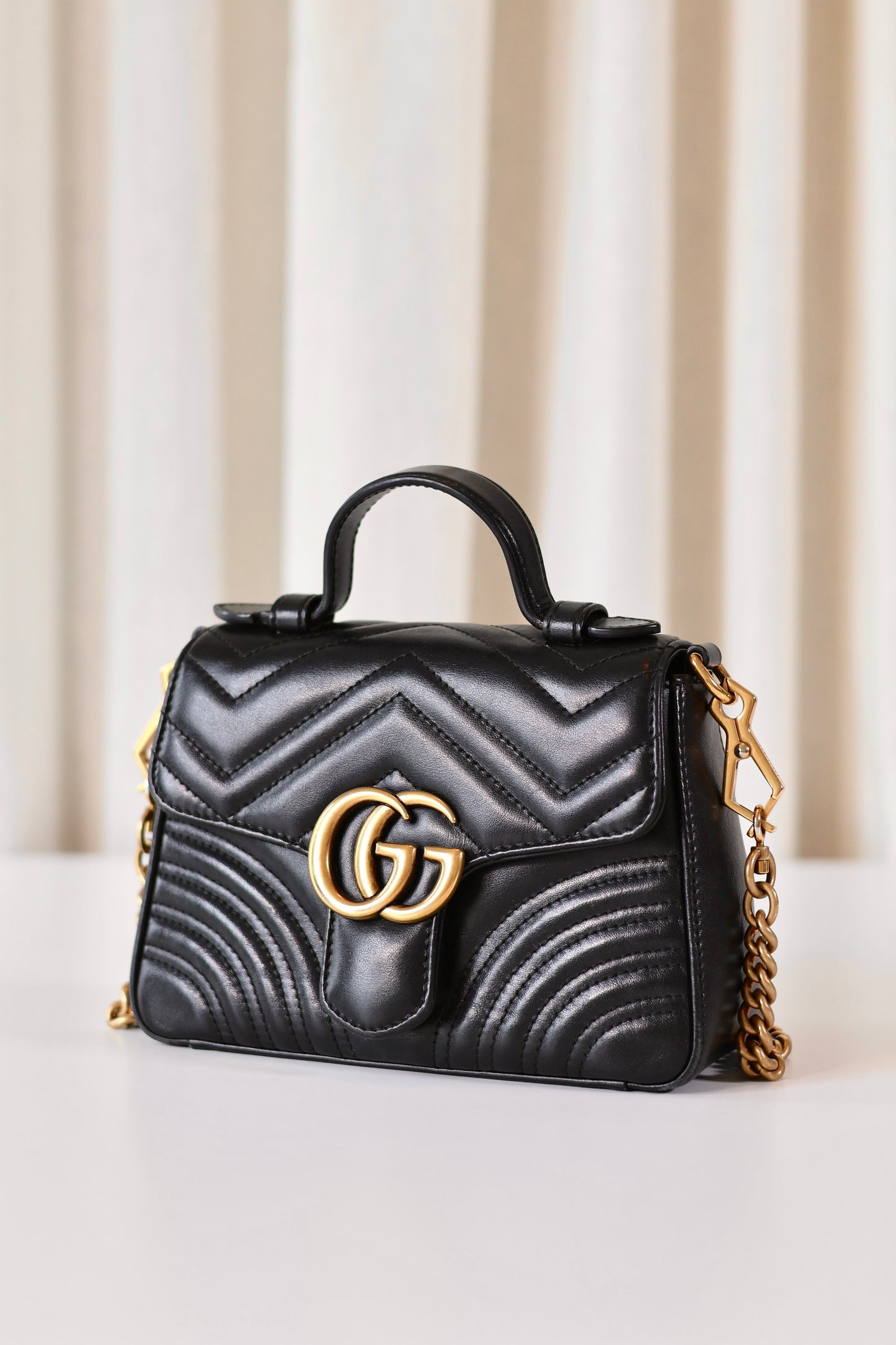 Gucci Marmont top handle black