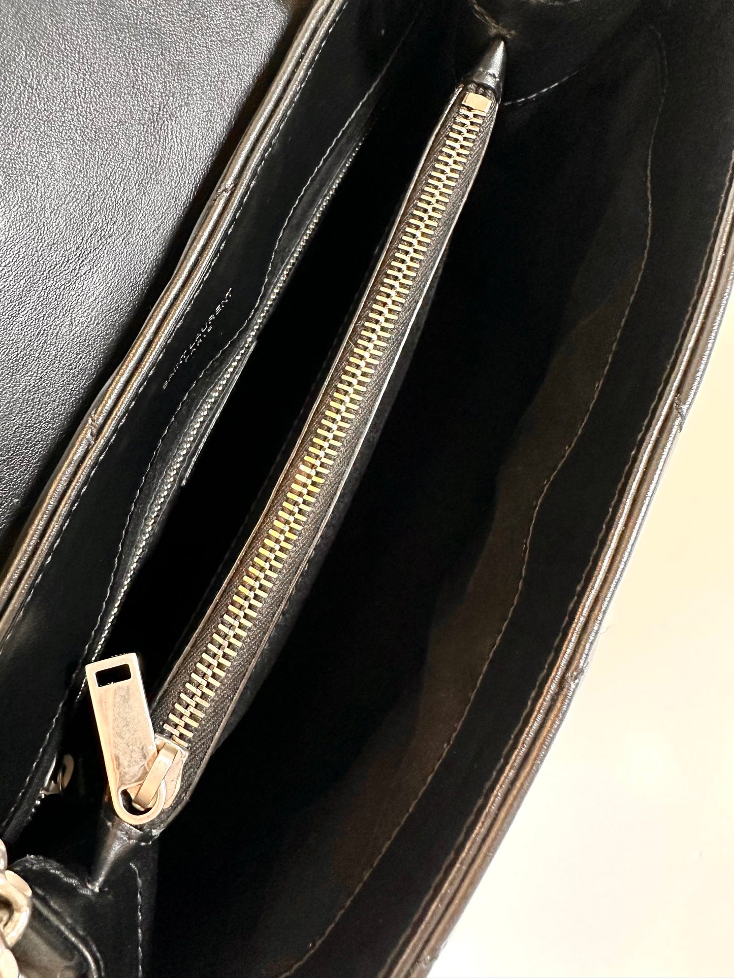 Saint Laurent Loulou large black