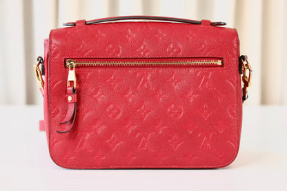 Louis Vuitton Pochette Metis red
