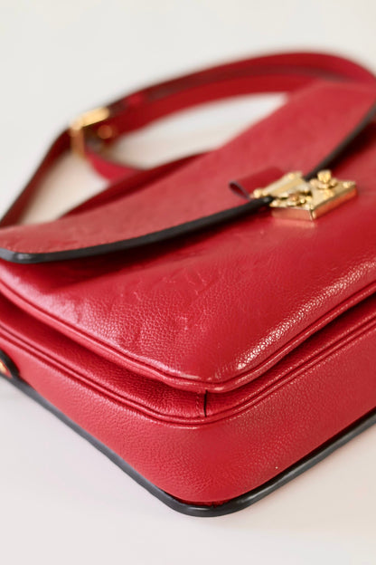 Louis Vuitton Pochette Metis red