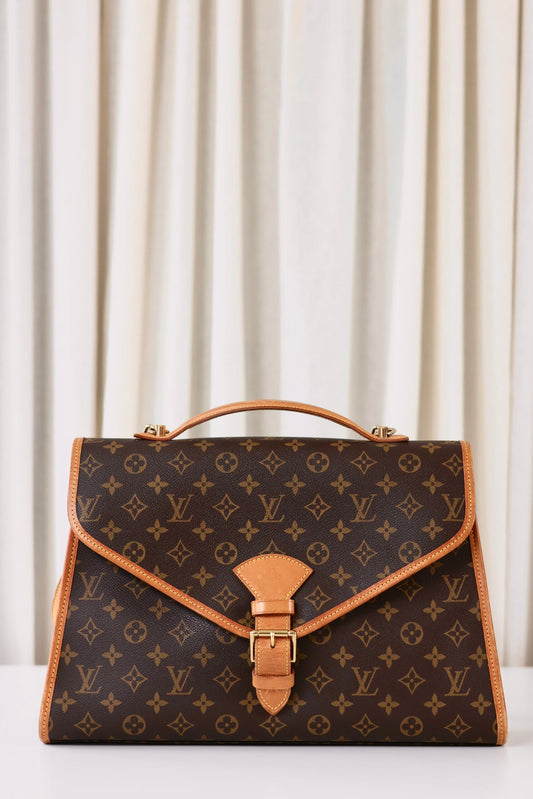 Louis Vuitton Bell Air + strap