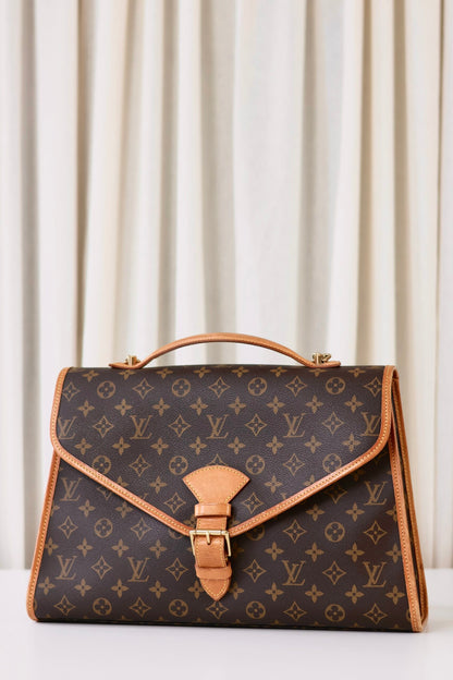 Louis Vuitton Bell Air + strap