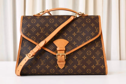 Louis Vuitton Bell Air + strap