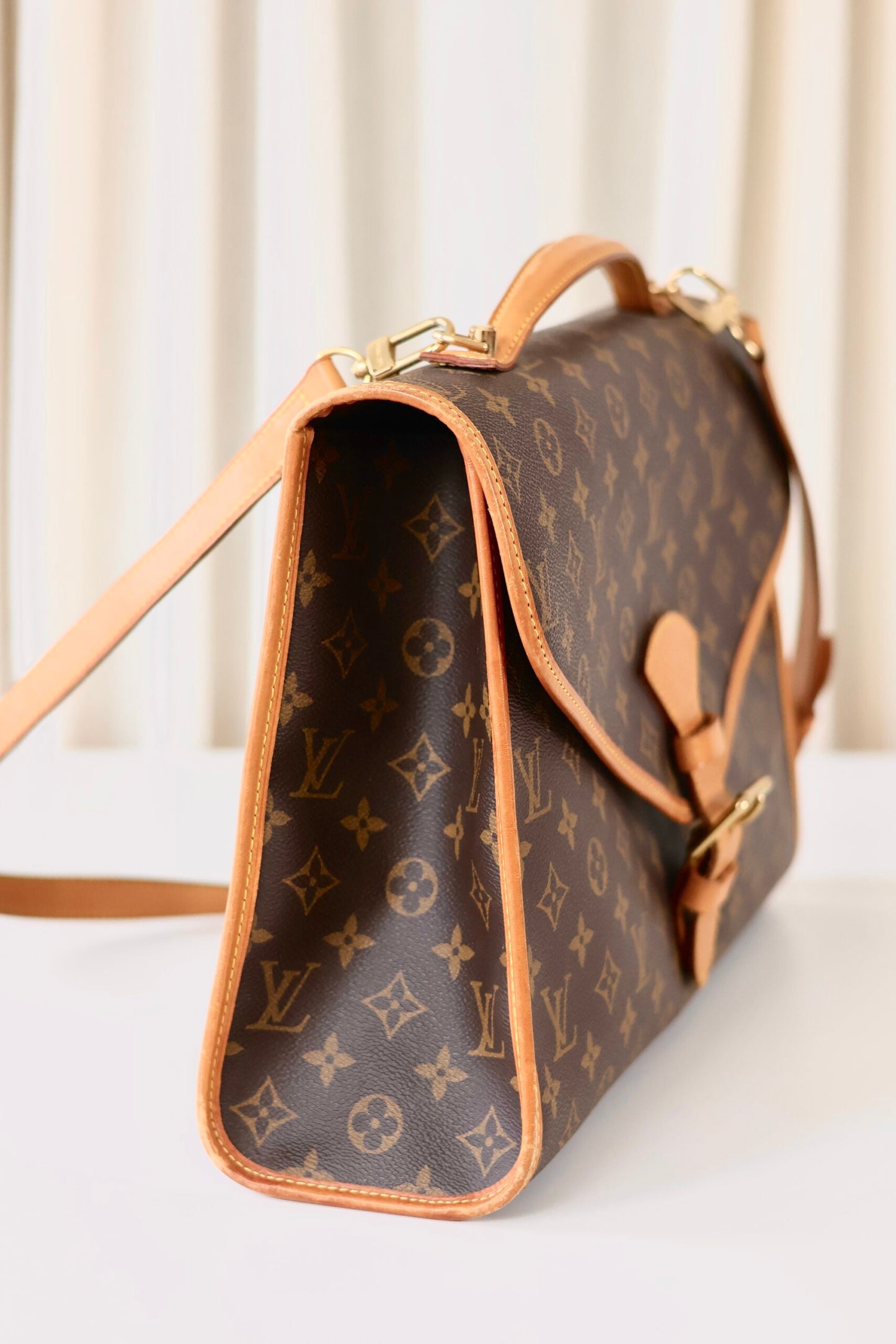 Louis Vuitton Bell Air + strap