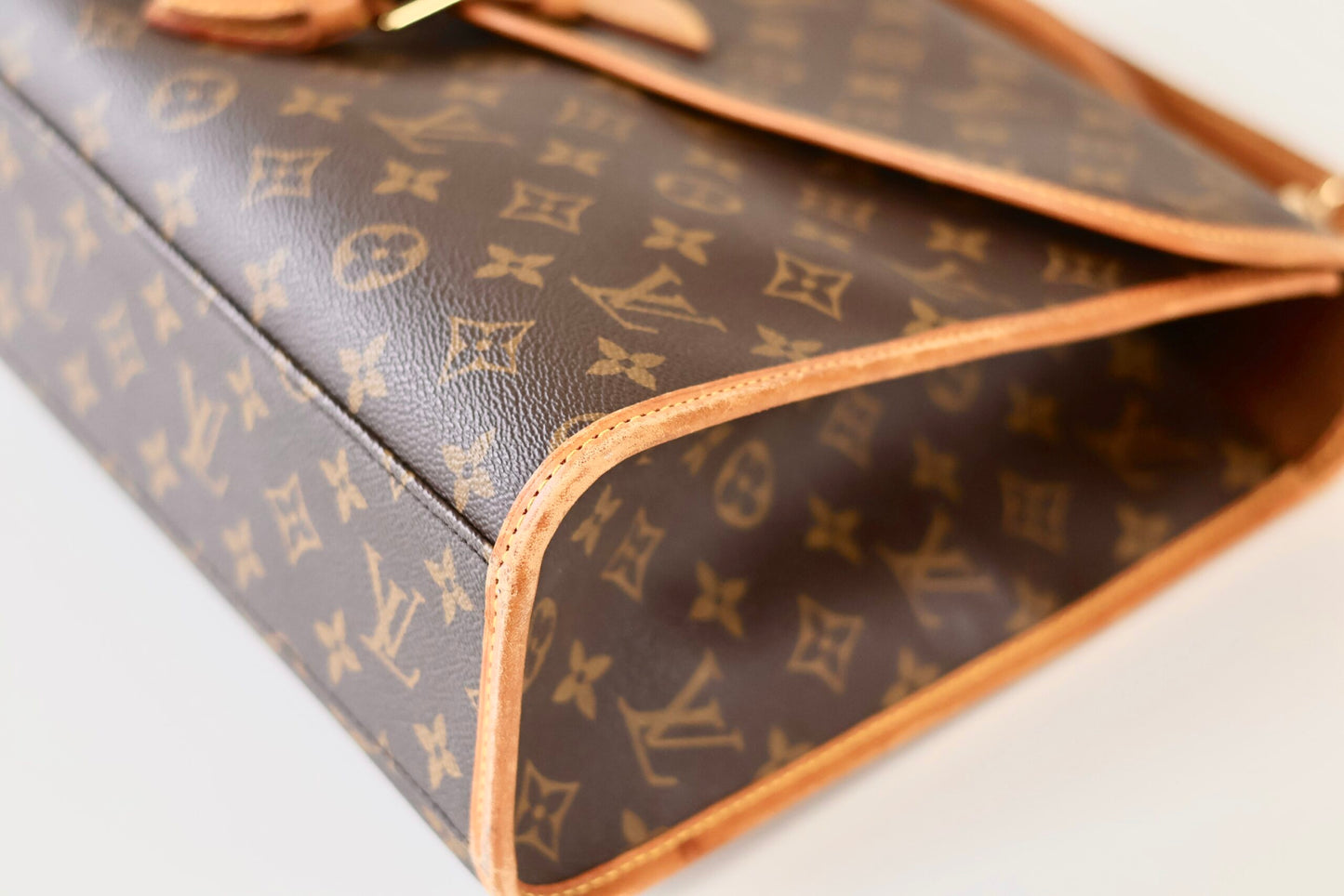 Louis Vuitton Bell Air + strap