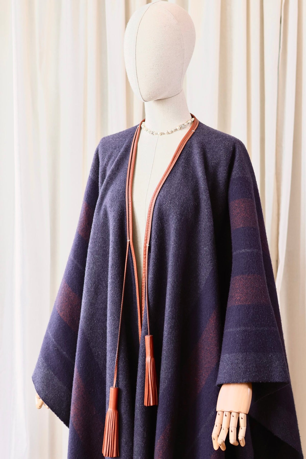 Hermes cape wool