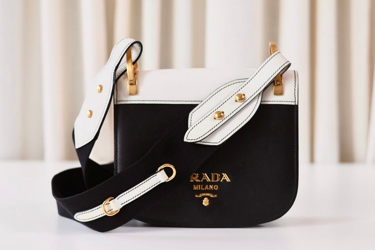 Prada Pionniére black white