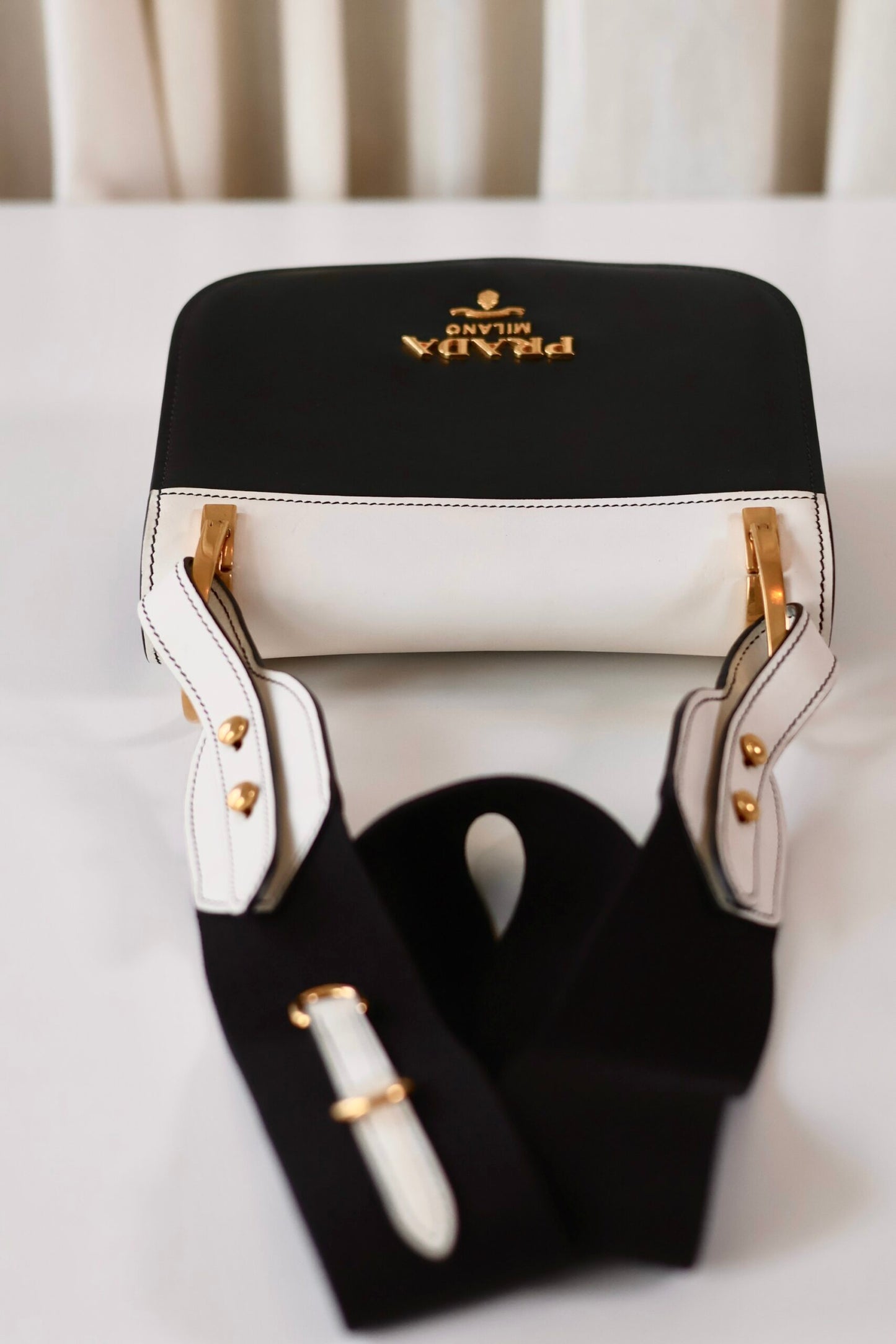 Prada Pionniére black white