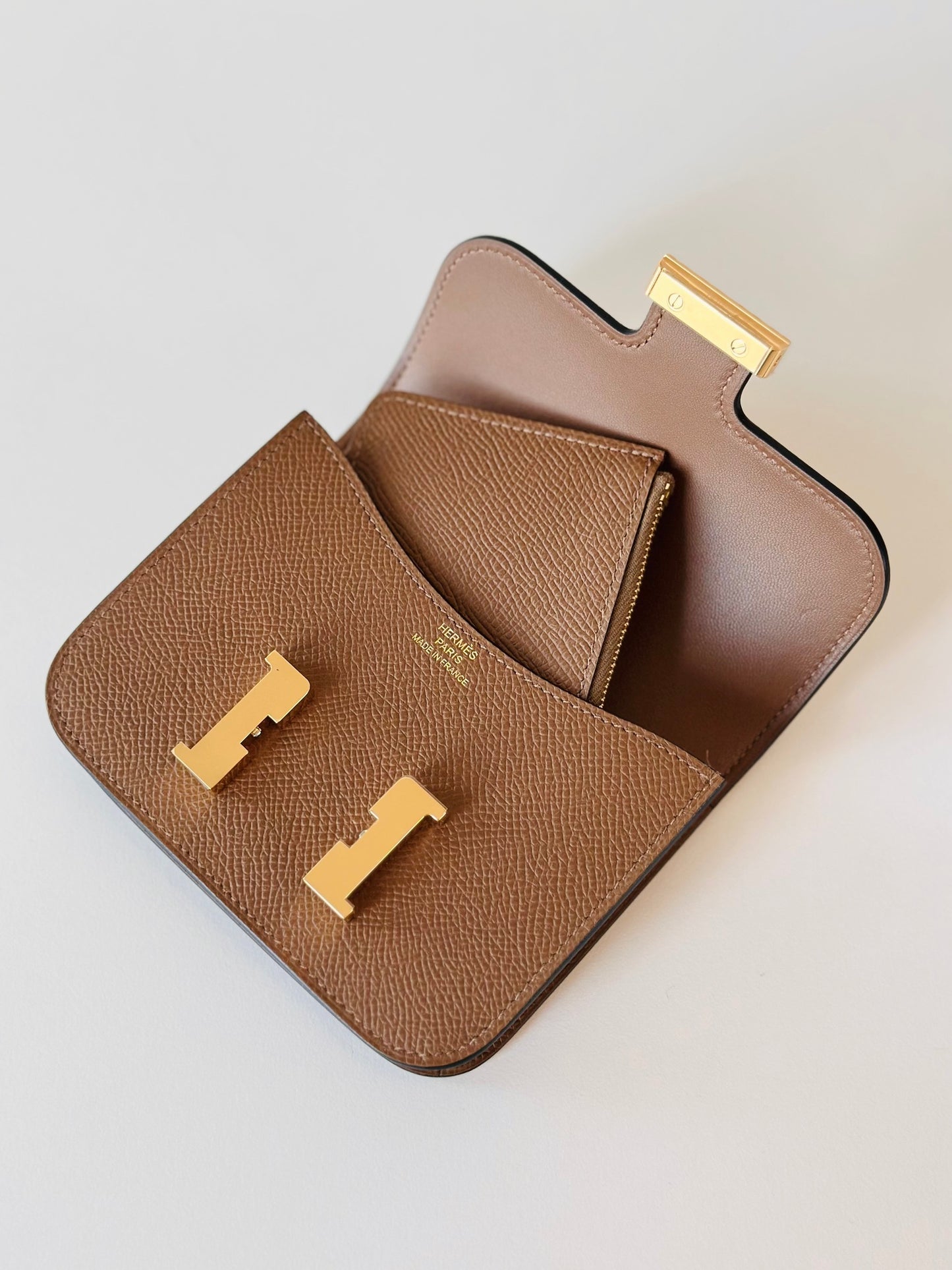 Hermes Constance wallet