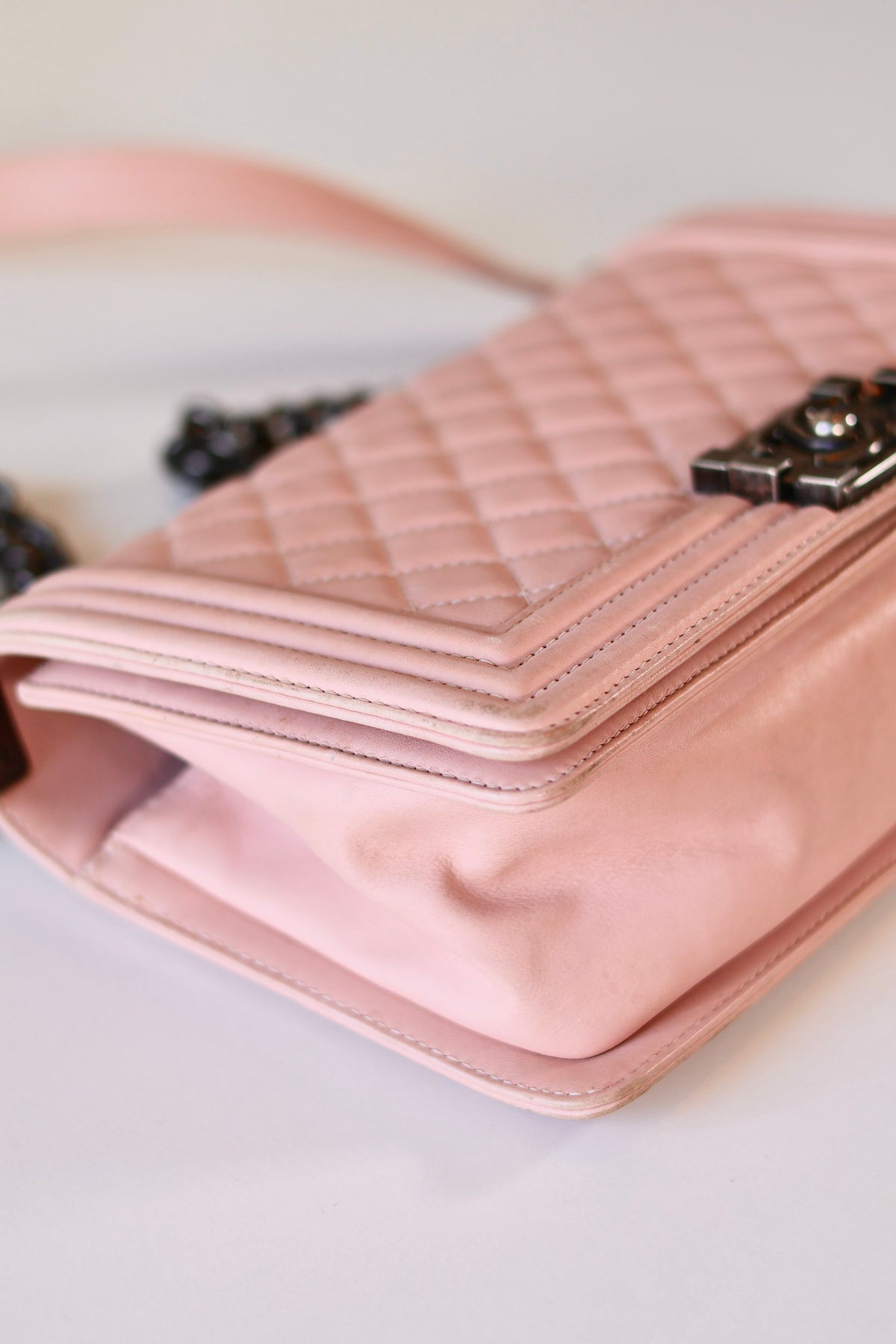 Chanel Boy Bag Medium Light Pink