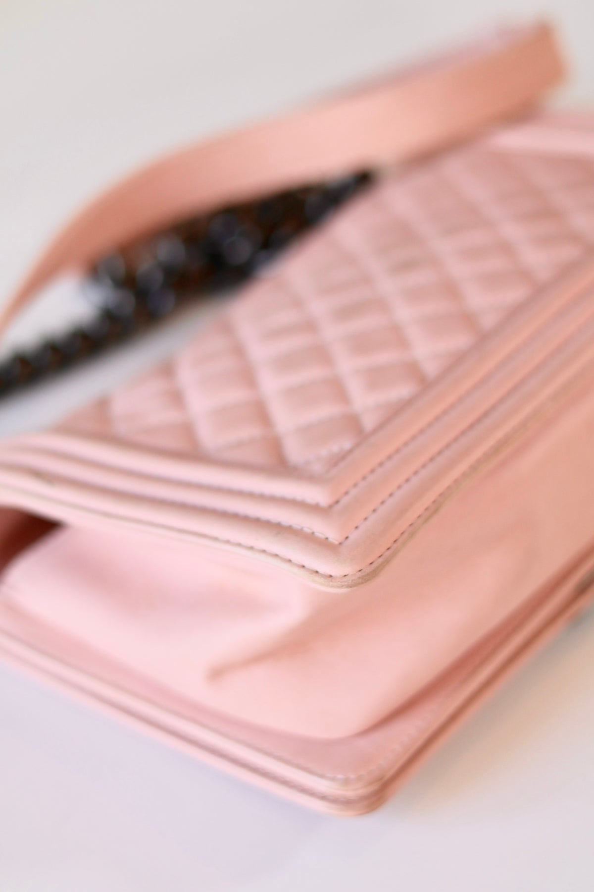 Chanel Boy Bag Medium Light Pink