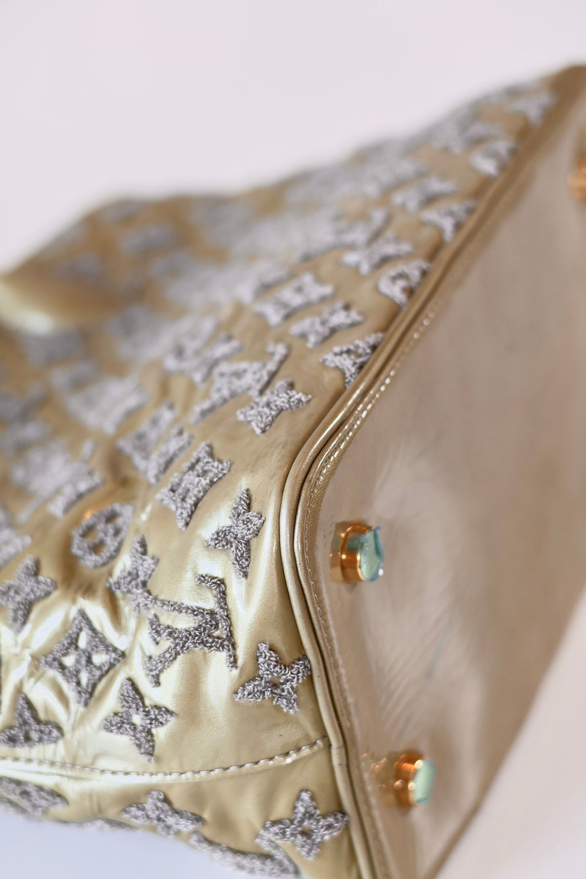 Louis Vuitton Gris Monogram Fascination Lockit