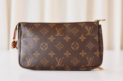 Louis Vuitton Pochette Accesories Monogram