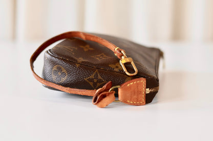 Louis Vuitton Pochette Accesories Monogram