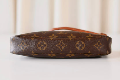 Louis Vuitton Pochette Accesories Monogram