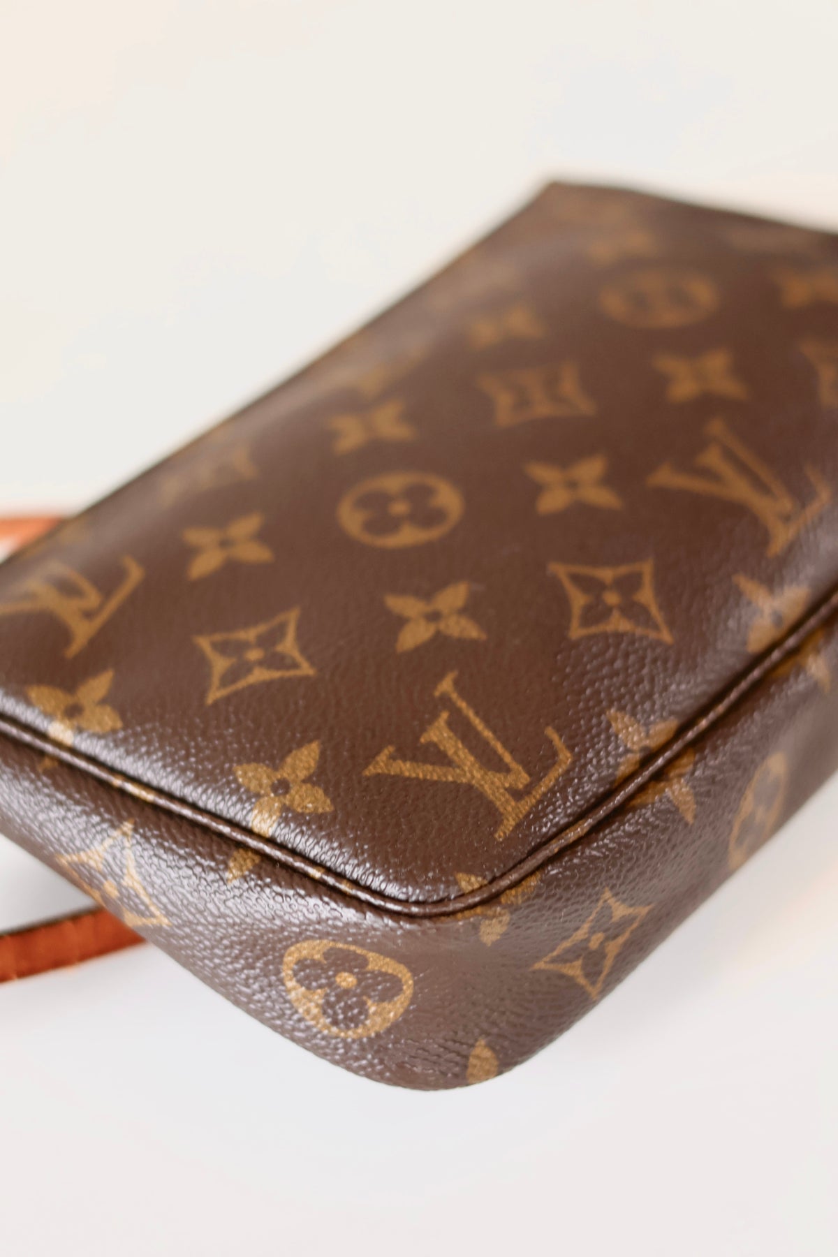 Louis Vuitton Pochette Accesories Monogram