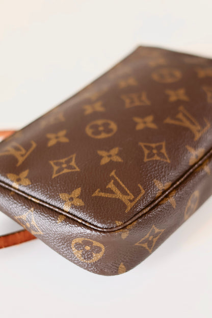 Louis Vuitton Pochette Accesories Monogram