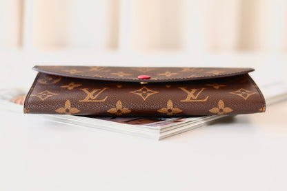 Louis Vuitton Emellie Wallet