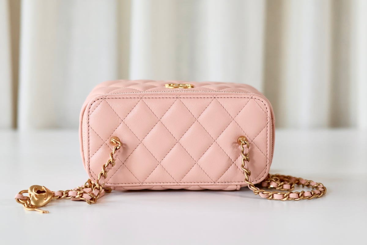 Chanel Vanity Light Pink