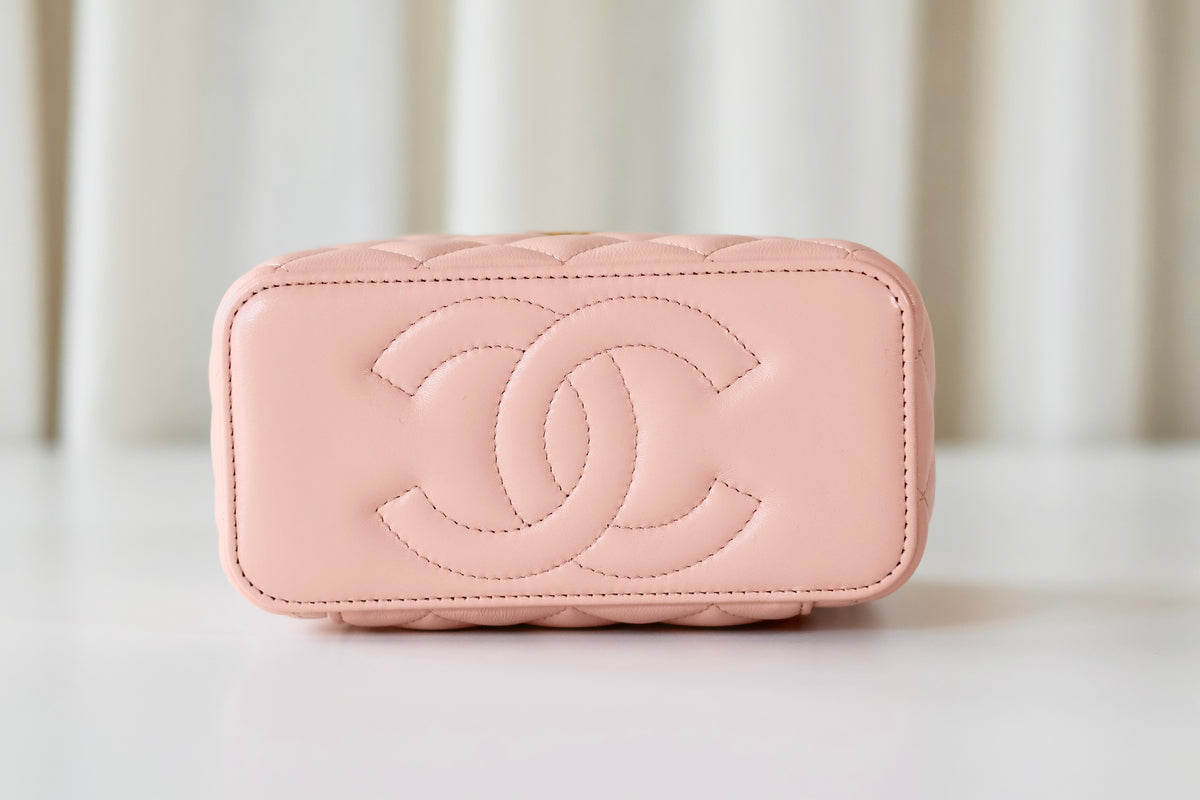 Chanel Vanity Light Pink