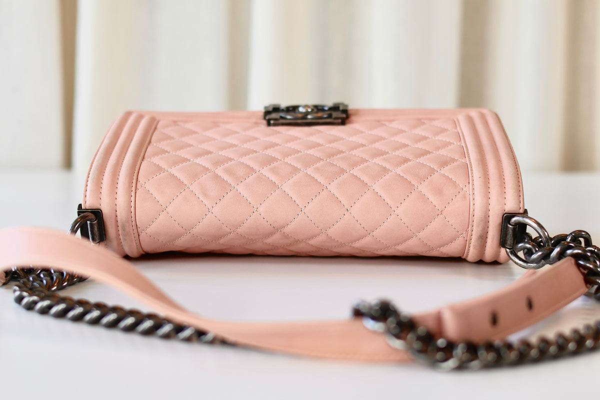 Chanel Boy Bag Medium Light Pink