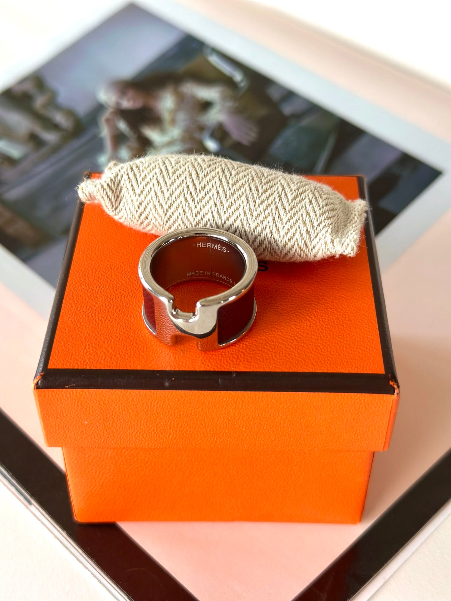 Hermes H ring bordeaux