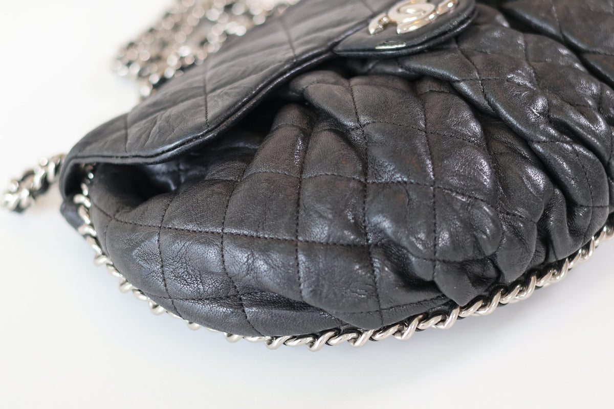 Chanel Chain Around black