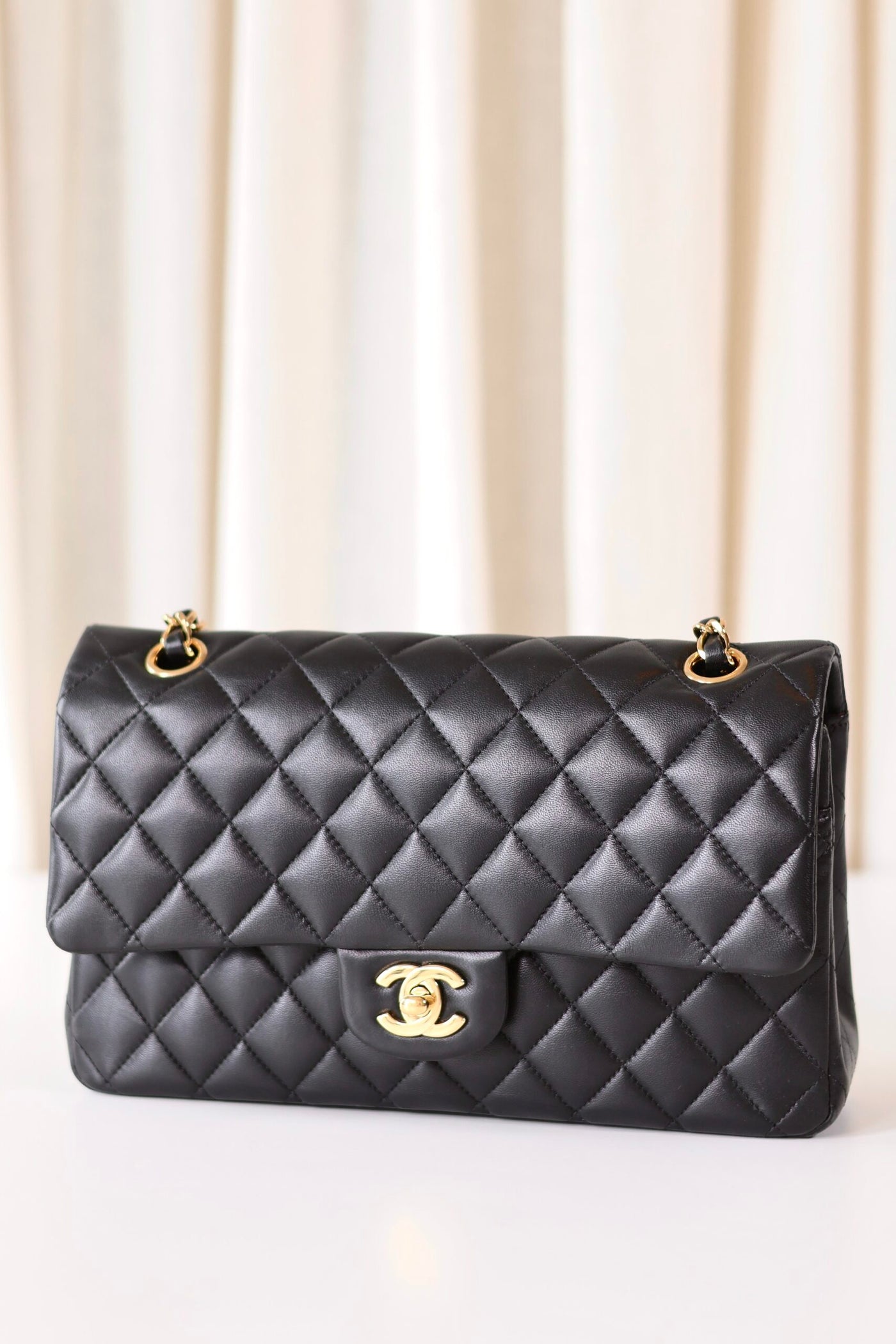 Chanel classic medium double flap bag black